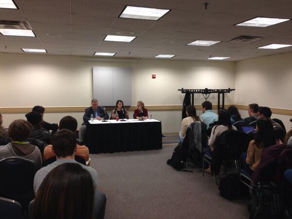 NJNarrative's tweet image. Happening now: #PeacePartners event with @lara_apn and @Ibishblog, hosted by @JStreetUGWU