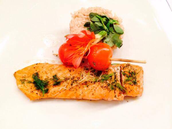 maracostac's tweet photo. “@aracelyarambula: 🍴🍝 http://t.co/abhCkM9BhZ”// @portalandrea andreaaa hasta ella lo presume ! Q deli! Proud of u!!