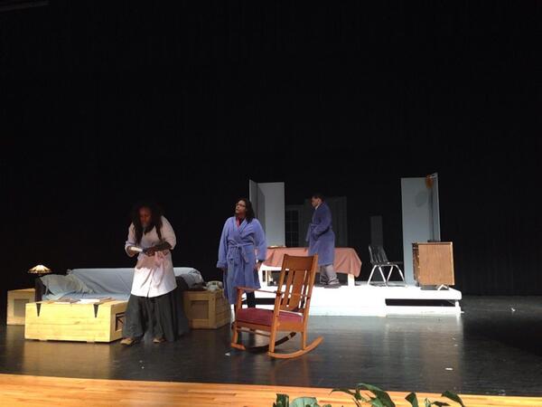 thmstheater's tweet photo. Act one http://t.co/SryasMfuj0