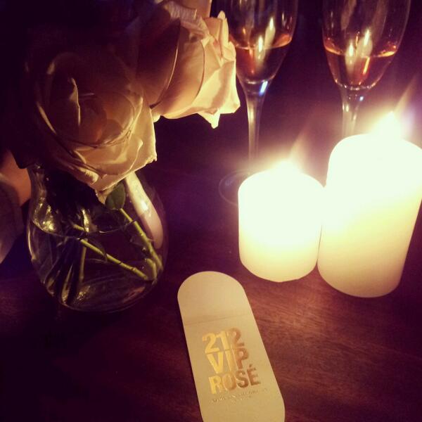 sofsuarezs's tweet image. Descubriendo lo nuevo de Carolina Herrera. #212VipRose #NYC