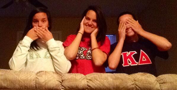 cabowman23's tweet photo. 🙊🙉🙈😂 @DeltaPhi_KD http://t.co/O8hQcbxv8k