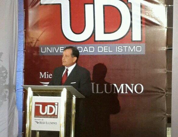 De la misma manera que ha evolucionado la educación, debe evolucionar Panamá. #PanamaDecide2014