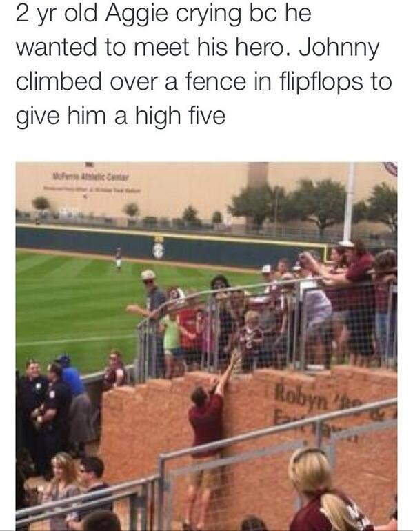 TopFBVids's tweet image. Why doesn't ESPN ever show this side of Johnny Manziel?