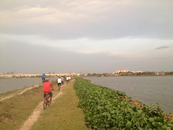 EdifixioIndia's tweet photo. Biking in the wet lands near Edifixio Kolkata office http://t.co/2pCAvlYiWH