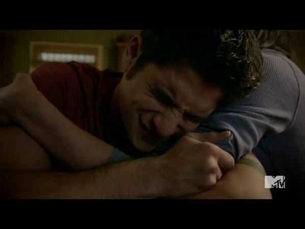 TeenWolfCol's tweet photo. Creo que así quedamos todos con este capitulo 😭😭 http://t.co/cp62nssNX7