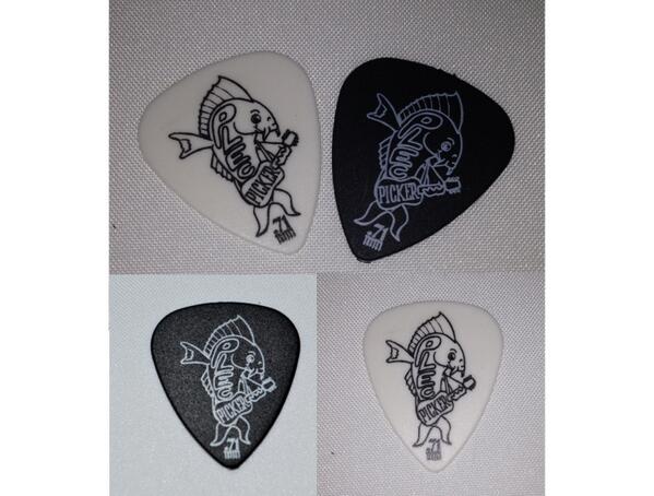 PlecPicker's tweet photo. Please Retweet To Win Guitar Picks. Enter The Competition Here http://t.co/q2GWLgI5VN. http://t.co/ahZRs6Alew