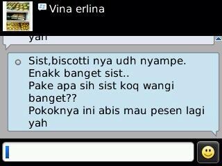 kripjursangarrr's tweet photo. Sikat sobbs --> "@Infobiscotti: Cookies ini menggunakan Dutch Butter a.k.a rombotter makanya wangi banget sobs :) http://t.co/9UoFgKTWIO"