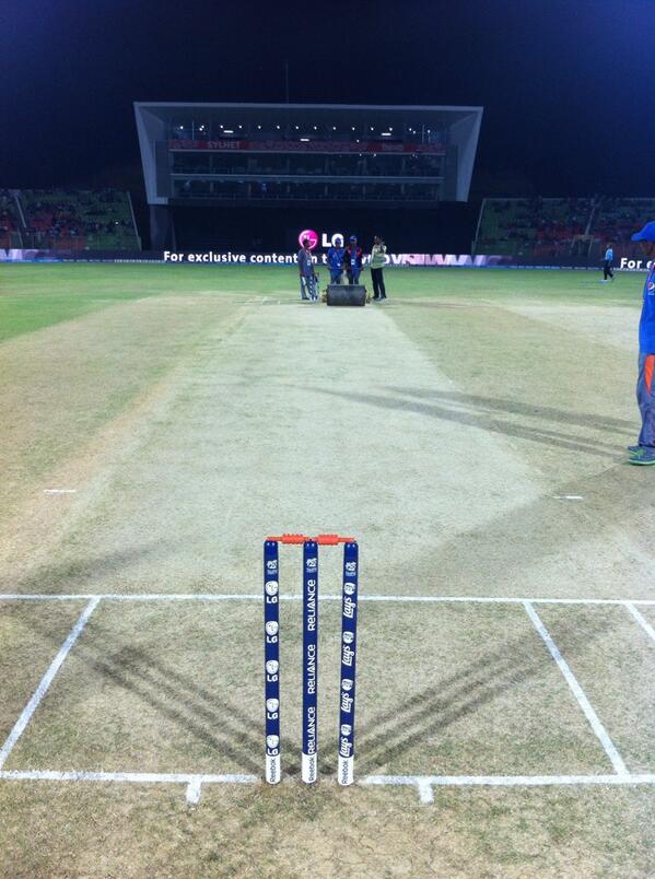 ECB_cricket's tweet photo. England women are warming up ahead of their match v India tonight. Here's what they'll be playing on #WWCED #wt20 http://t.co/UoHQx4wBE8