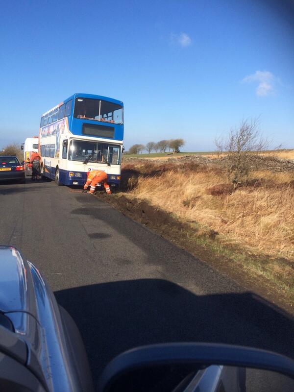 LanesideHouse's tweet photo. Someone’s day didn’t start well… #stagecoach #businaditch http://t.co/6YcTvviB8t