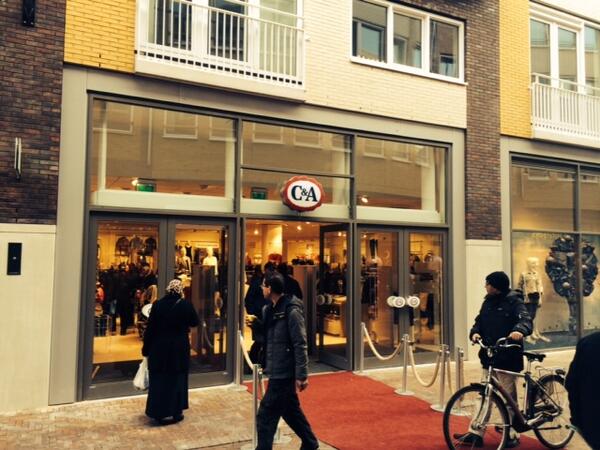 Vandaag, opening #C&amp;A @ca_europe #Amsterdam <a href="/Oostpoort/">Beleef Oostpoort</a> <a href="/RetailBouw/">retailbouw</a>