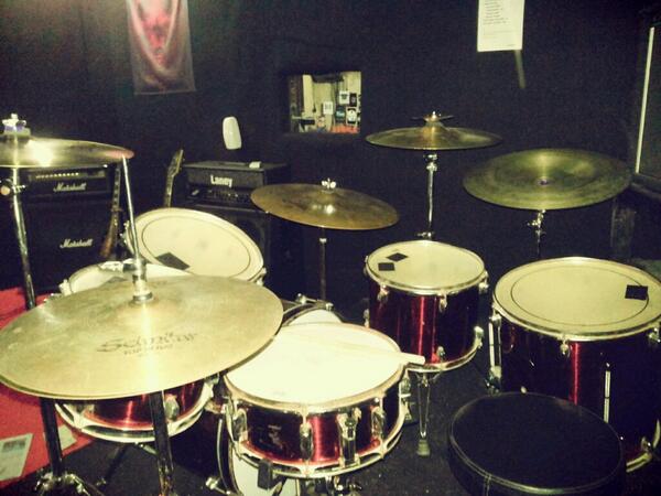 Cymbal2 nya minta dihajar nih kinclong bgd buruan sikaatt \m/