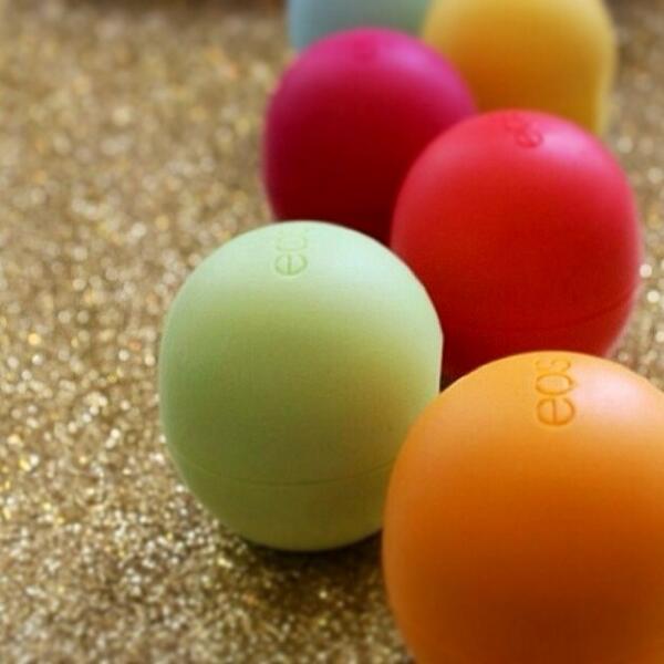 HellandShell's tweet image. We are giving away #free #eos #lipbalms for first 15buyers code item: eoshs for #manila #shoppers #fashionista