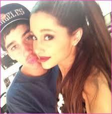 shashatini's tweet photo. trop mimi @ArianaGrande http://t.co/bWindY6bPq
