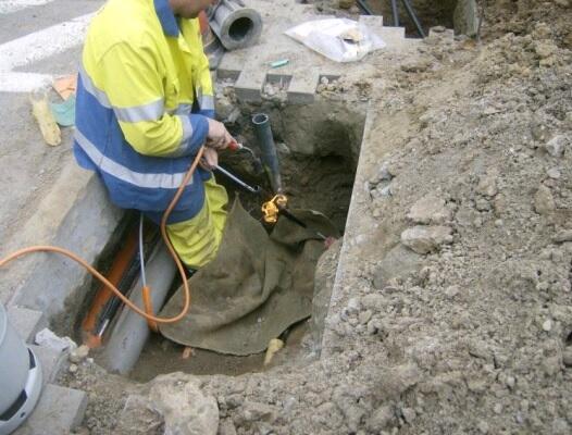 IN THE PICTURE: MOFRA BVBA
Gespecialiseerd in aanleg van telecommunicatie, bestrating en beklinkering.