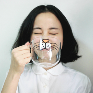 innocent's tweet photo. This mug is the cat's whiskers. http://t.co/4BYpcymWjf