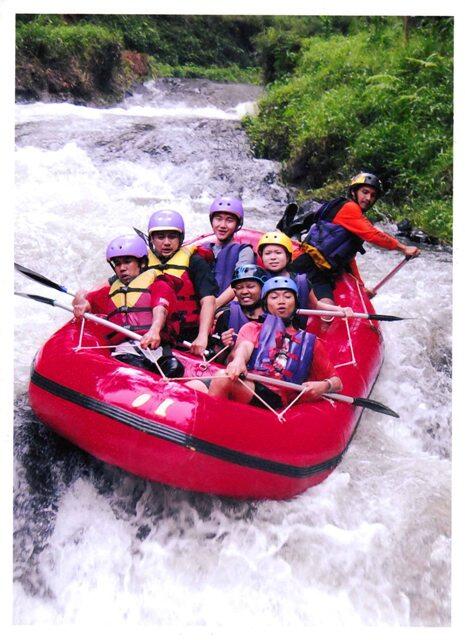Rafting lg yuu harga mumpung blom naik lg di bulan Mei