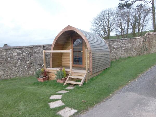 THELOGPOD's tweet photo. Smytham manor family run holiday park in the heart of north Devon http://t.co/ehKkVyUSuA