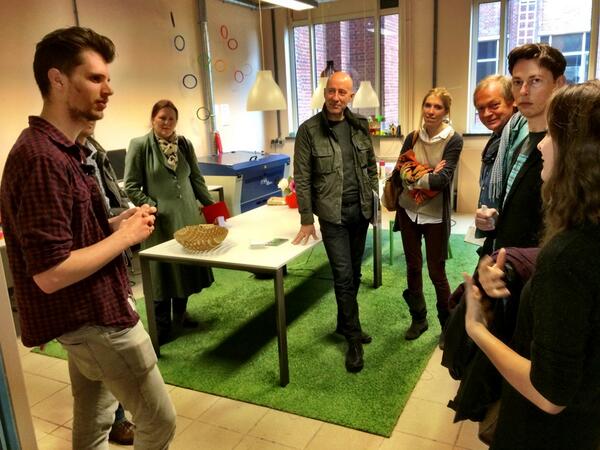 SMRST's tweet photo. Guided tour of @ALabCodum with Anne. #smrst http://t.co/tZGGtwwod5