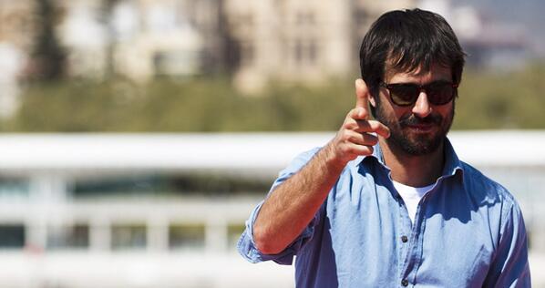 rtve's tweet photo. "Una historia de perdedores y redención" para Hugo Silva (@rastacai) en 'Dioses y perros' http://t.co/iK3wqShuks http://t.co/dBckkF7uDm