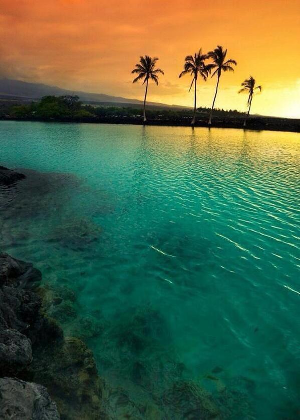 _Paisajes_'s tweet photo. Puesta de sol de Hawaii. http://t.co/GggvHSJP7O