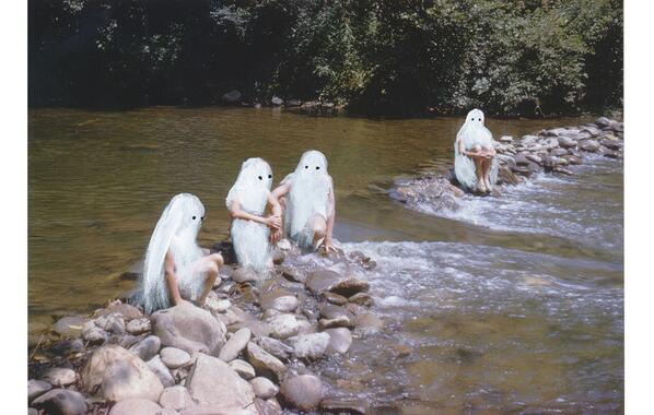 getshutter's tweet image. Photo project of the day: Ghost Photographs
 buff.ly/1lm3jhw