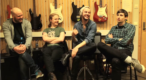 Hjertera's tweet image. Intervju med @Utropia om singelslipp og væpna revvolusjon! tinyurl.com/nn52jz2