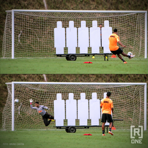 10Ronaldinho's tweet photo. http://t.co/VOvaChlJGU