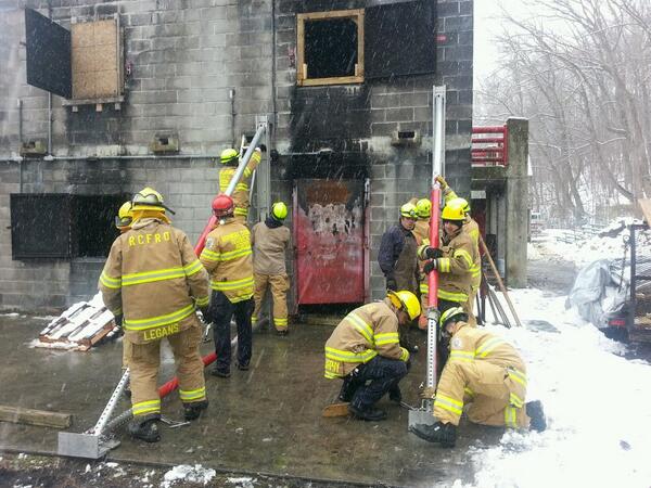 Big33Mike's tweet image. Division 6 Technical Rescue Team Shoring Drill.  
 Snow day does not equal slow day!