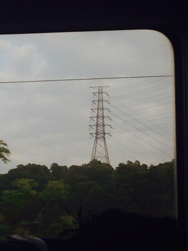 LukasBarry's tweet photo. Chinese pylon, like normal but a lot a bigger http://t.co/G4SbRAGr5i