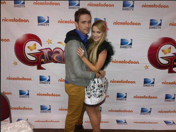 “@KimyHonduras_: #RecuerdosKimberly Los güeros <a href="/Kimy2Ramos/">Kimberly Dos Ramos</a> <a href="/mauriciohenao/">MAURICIO HENAO</a> ”🙈👏