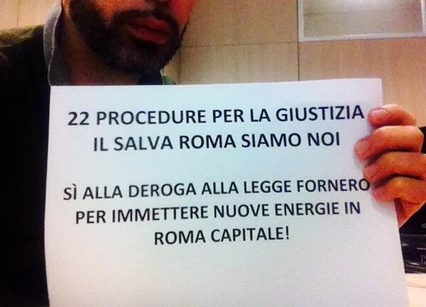 <a href="/mariannamadia/">Marianna Madia</a> <a href="/matteorenzi/">Matteo Renzi</a>  <a href="/ignaziomarino/">Ignazio Marino</a> <a href="/romacapitaleTW/">Isela Heyman</a> #concorselfie E' #svoltabuona solo se #premiailmerito