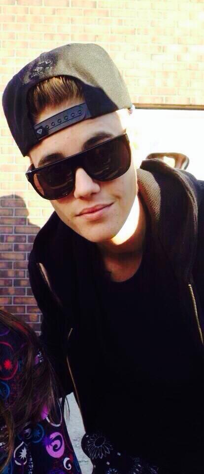 jxstins_'s tweet photo. world http://t.co/FcJp8NmCTu