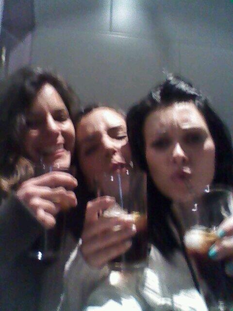 ecf91's tweet photo. @EsNerii va x tiii mi pestiñooo te queremooos http://t.co/0TDJdgGTbj