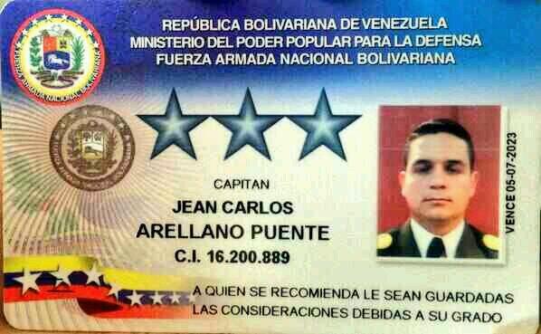 RealidadPsi's tweet photo. Confirman capitan retenido por manifestantes y camjeado por 5 estudiantes detenidos hora de capturar militares  #28M http://t.co/uZyN9T1RP2