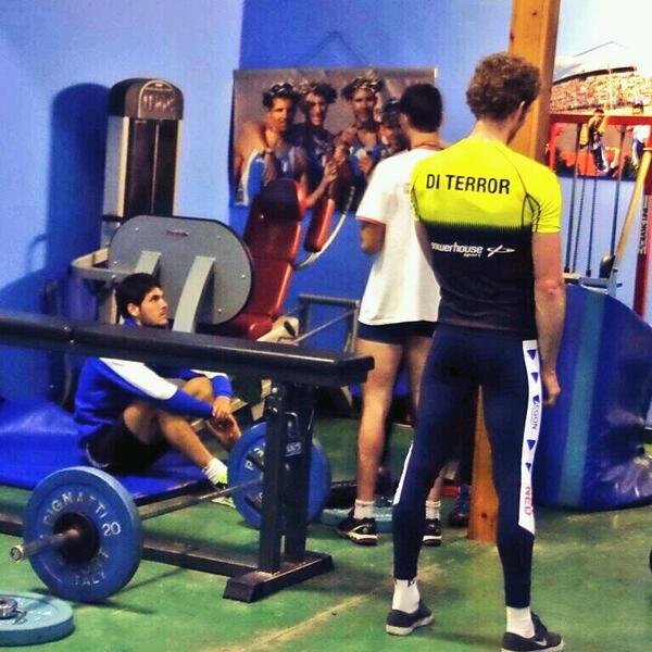 Italiaanse Olympiër in Nederlandse Powerhouse kleding :) “<a href="/GorettiMartino/">Martino Goretti</a>: Weights with <a href="/demudas/">De Muda's</a> powerhouse t-shirt ”