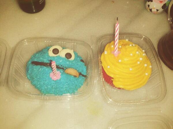 elennaher's tweet photo. Mis hueviis lo mejorcito! Gracias:) http://t.co/904lfRyrdr
