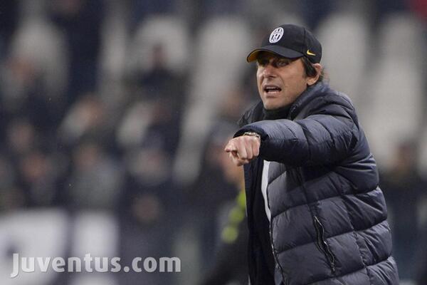 juventusfc's tweet photo. Il Mister non ha quasi più parole per elogiare questo gruppo fantastico: http://t.co/iW2aHK6cnd http://t.co/MzAQiPPZ7w