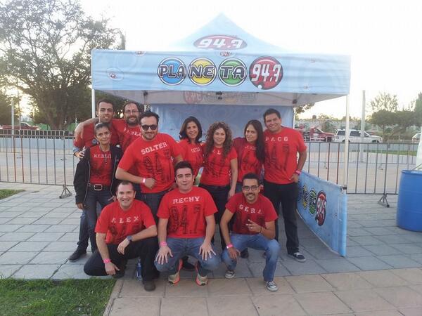 AuditorioTelmex's tweet image. El equipo de @Planeta947 ya se encuentra en el ingreso del #PATIO2 con muchos regalos #Planeta947 #NuncaEsSuficiente