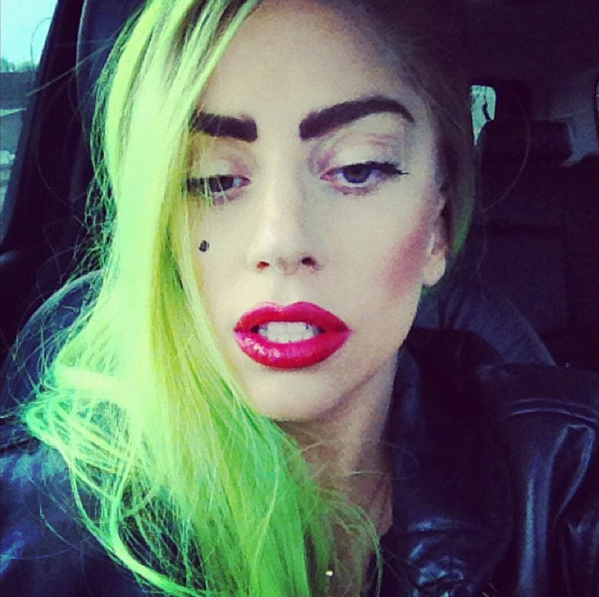 AHA_Lisa's tweet photo. @AHA_Lev #LadyGaga #DoNowSelfies http://t.co/xupB4uXMDY