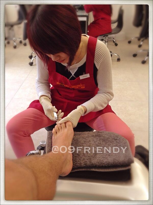 09friendy's tweet photo. Day off with the bride kidless ends with a pedicure๐ณ #HafTo http://t.co/Y4Zq2OOlgK