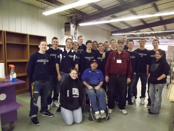 SLGatorNation's tweet photo. Varsity Gators at the North Denver Cares food pantry ~ February 11, 2012 http://t.co/hq8Fh9oPoK