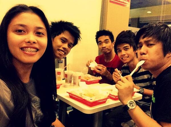 beejayBactong's tweet photo. selfie with TPO
#meetingdaw http://t.co/WPSdcINVBS