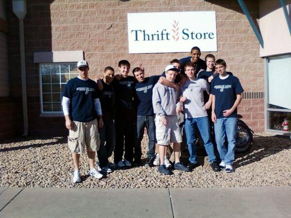 SLGatorNation's tweet photo. Junior Varsity Gators at Sister Carmine's Community Center ~ February 19, 2011 http://t.co/4L4pRKpMfh