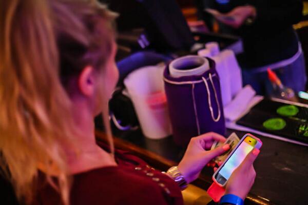 edlinOB's tweet photo. Simplifying life with @otterbox #CommuterWallet, perfect for a night out during #springbreak #pcb! #ottertour2014 http://t.co/TBJgTSuUev