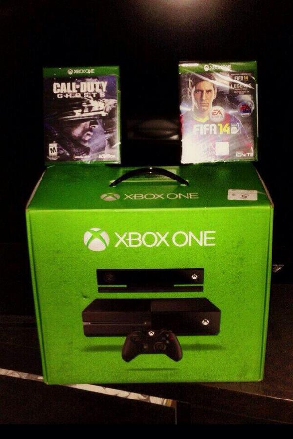 WereLimit's tweet image. Doing a major giveaway must Retweet and be following me. Winner will be announced in he next couple I days