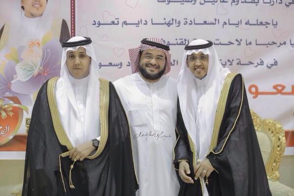 fans_ali3's tweet photo. صوره للأستاذ: #علي_الشهري 
في #زواج_طراد_العنزي 
@12345trad ربي يوفقه
من تصوير المبدع : @a_m_999 http://t.co/zS9vQgLEMv