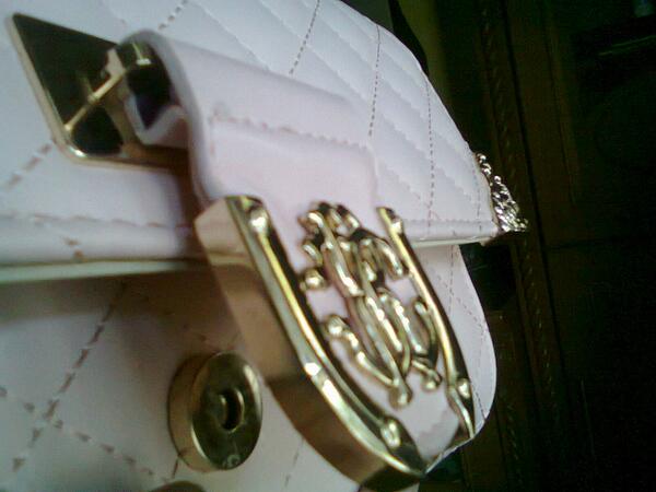 LeetaCollection's tweet image. Detail.