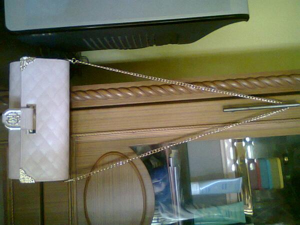 LeetaCollection's tweet image. Detail.