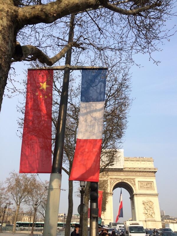 KatieS's tweet photo. Preparing for the Chinese President in Paris http://t.co/kn3eMxXU1G