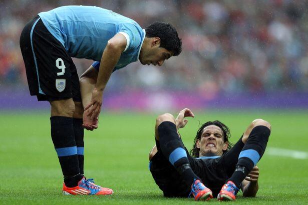 George Pa Twitter さいきょうツートップ スアレスとカバーニの プレミアリーグ セリエa得点王 コンビの破壊力抜群なツートップのこと 目に見えた活躍が少なく疑問視の声も 参考項 フォルラン スアレス カバーニ ロンドン五輪 せれすて用語 George Pa Twitter さいきょうツートップ スアレスとカバーニの プレミアリーグ セリエa得点王 コンビの破壊力抜群なツートップのこと 目に見えた活躍が少なく疑問視の声も 参考項 フォルラン スアレス カバーニ ロンドン五輪 せれすて用語